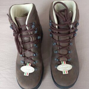 AKU tribute-ii-ltr light hiking boots, all leather upper, Made in Italy